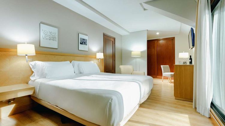 Hesperia Vigo Room