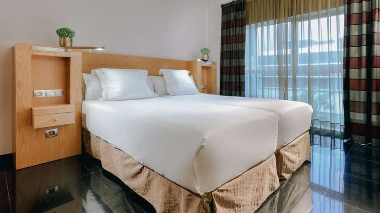 <b>Hesperia Barcelona Fira Suites Room</b>. Images powered by <a href="https://iceportal.shijigroup.com/" title="IcePortal" target="_blank">IcePortal</a>.