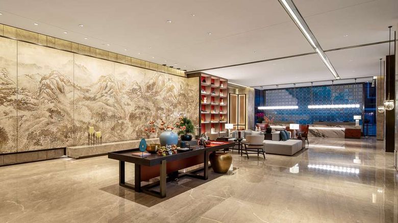 <b>Ramada Plaza by Wyndham Xiangyang Lobby</b>. Images powered by <a href="https://iceportal.shijigroup.com/" title="IcePortal" target="_blank">IcePortal</a>.