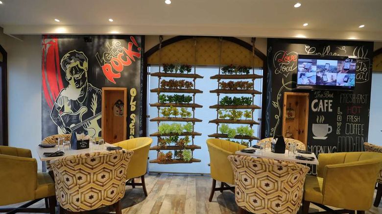 <b>Ramada by Wyndham Kapurthala Restaurant</b>. Images powered by <a href="https://iceportal.shijigroup.com/" title="IcePortal" target="_blank">IcePortal</a>.