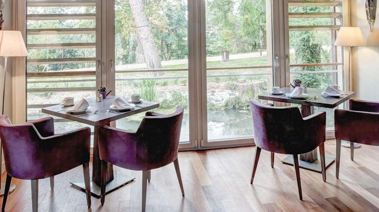<b>Le Chateau Du Bost Restaurant</b>. Images powered by <a href="https://iceportal.shijigroup.com/" title="IcePortal" target="_blank">IcePortal</a>.