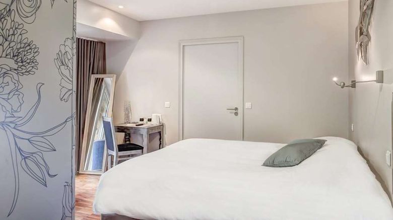 <b>Le Chateau Du Bost Room</b>. Images powered by <a href="https://iceportal.shijigroup.com/" title="IcePortal" target="_blank">IcePortal</a>.