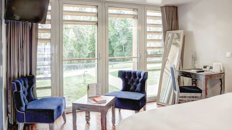 <b>Le Chateau Du Bost Room</b>. Images powered by <a href="https://iceportal.shijigroup.com/" title="IcePortal" target="_blank">IcePortal</a>.