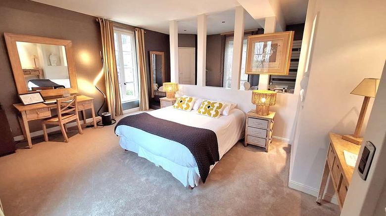 <b>Domaine de Joinville-Chateau Hotel Room</b>. Images powered by <a href="https://iceportal.shijigroup.com/" title="IcePortal" target="_blank">IcePortal</a>.
