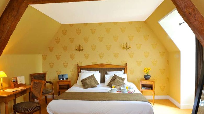 <b>Hotel-Chateau de Bellefontaine Room</b>. Images powered by <a href="https://iceportal.shijigroup.com/" title="IcePortal" target="_blank">IcePortal</a>.