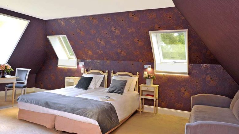 <b>Hotel-Chateau de Bellefontaine Room</b>. Images powered by <a href="https://iceportal.shijigroup.com/" title="IcePortal" target="_blank">IcePortal</a>.