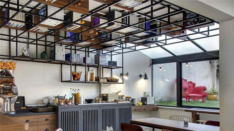 <b>Ibis Styles Clermont-Ferrand Gare Restaurant</b>. Images powered by <a href="https://iceportal.shijigroup.com/" title="IcePortal" target="_blank">IcePortal</a>.