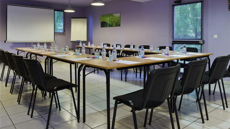 <b>Ibis Budget Chilly-Mazarin Meeting</b>. Images powered by <a href="https://iceportal.shijigroup.com/" title="IcePortal" target="_blank">IcePortal</a>.