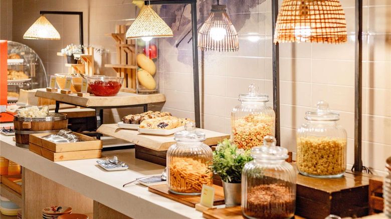 <b>ibis Styles Bangkok Ratchada Restaurant</b>. Images powered by <a href="https://iceportal.shijigroup.com/" title="IcePortal" target="_blank">IcePortal</a>.