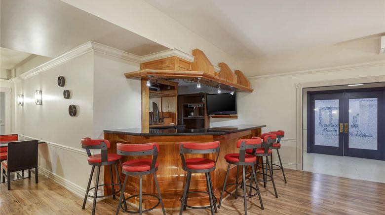 <b>Best Western Kincardine Restaurant</b>. Images powered by <a href="https://iceportal.shijigroup.com/" title="IcePortal" target="_blank">IcePortal</a>.