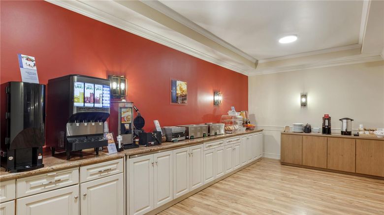 <b>Best Western Kincardine Restaurant</b>. Images powered by <a href="https://iceportal.shijigroup.com/" title="IcePortal" target="_blank">IcePortal</a>.