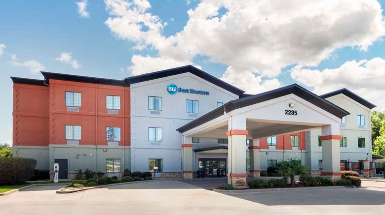 <b>Best Western Carthage Inn & Suites Exterior</b>. Images powered by <a href="https://iceportal.shijigroup.com/" title="IcePortal" target="_blank">IcePortal</a>.