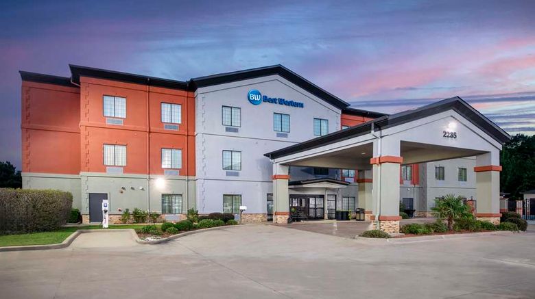 <b>Best Western Carthage Inn & Suites Exterior</b>. Images powered by <a href="https://iceportal.shijigroup.com/" title="IcePortal" target="_blank">IcePortal</a>.