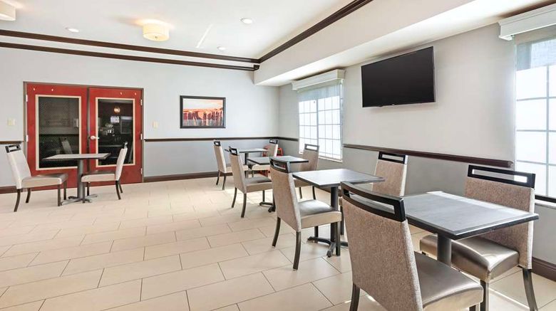 <b>Best Western Carthage Inn & Suites Restaurant</b>. Images powered by <a href="https://iceportal.shijigroup.com/" title="IcePortal" target="_blank">IcePortal</a>.