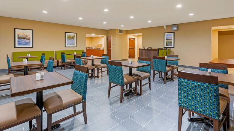 <b>Comfort Inn & Suites Michigan City Restaurant</b>. Images powered by <a href="https://iceportal.shijigroup.com/" title="IcePortal" target="_blank">IcePortal</a>.
