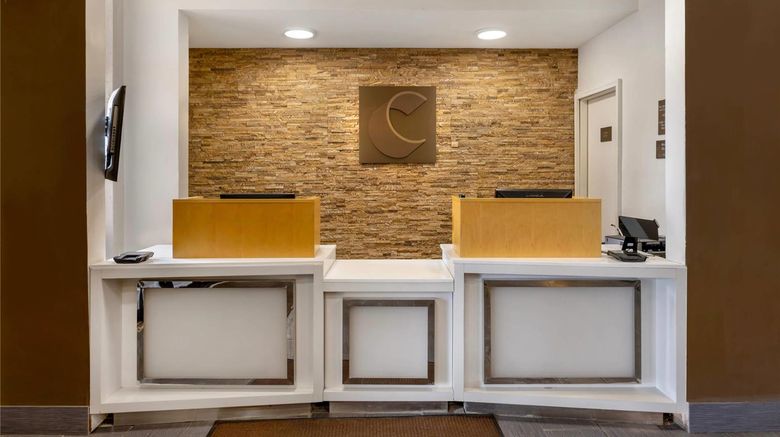 <b>Comfort Inn & Suites Michigan City Lobby</b>. Images powered by <a href="https://iceportal.shijigroup.com/" title="IcePortal" target="_blank">IcePortal</a>.
