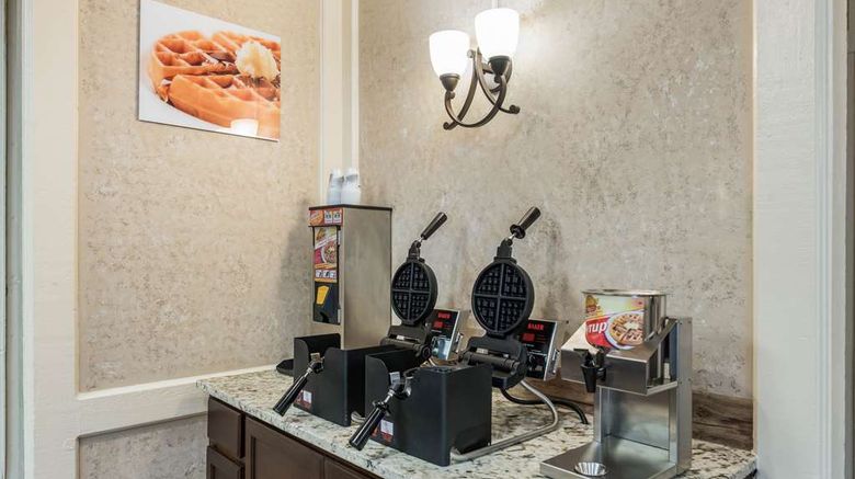 <b>Quality Inn & Suites Albert Lea Restaurant</b>. Images powered by <a href="https://iceportal.shijigroup.com/" title="IcePortal" target="_blank">IcePortal</a>.