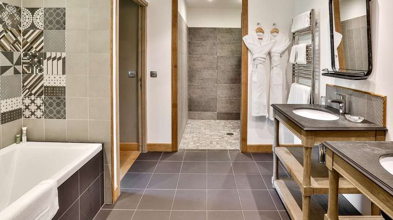 <b>Hotel Les Glycines Room</b>. Images powered by <a href="https://iceportal.shijigroup.com/" title="IcePortal" target="_blank">IcePortal</a>.