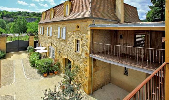 Hotel Les Glycines Exterior