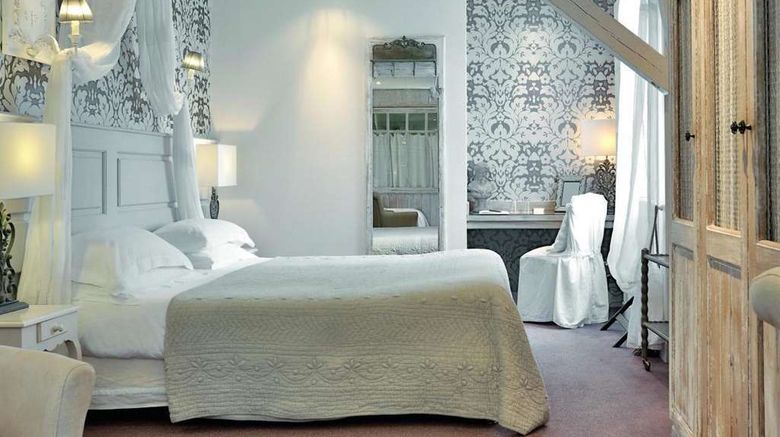 <b>Hotel Les Glycines Room</b>. Images powered by <a href="https://iceportal.shijigroup.com/" title="IcePortal" target="_blank">IcePortal</a>.