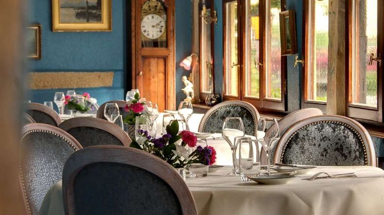<b>Hotel Restaurant le Marechal Restaurant</b>. Images powered by <a href="https://iceportal.shijigroup.com/" title="IcePortal" target="_blank">IcePortal</a>.