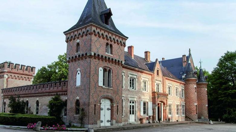 <b>L'Hostellerie du Chateau les Muids Exterior</b>. Images powered by <a href="https://iceportal.shijigroup.com/" title="IcePortal" target="_blank">IcePortal</a>.