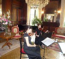 L'Hostellerie du Chateau les Muids Lobby