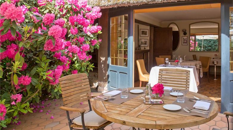 <b>Le Petit Coq aux Champs Restaurant</b>. Images powered by <a href="https://iceportal.shijigroup.com/" title="IcePortal" target="_blank">IcePortal</a>.