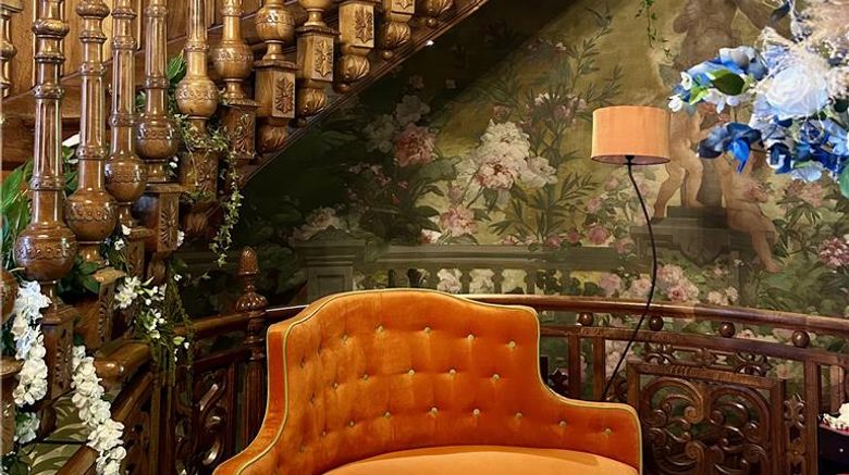 <b>Chateau Clement Lobby</b>. Images powered by <a href="https://iceportal.shijigroup.com/" title="IcePortal" target="_blank">IcePortal</a>.