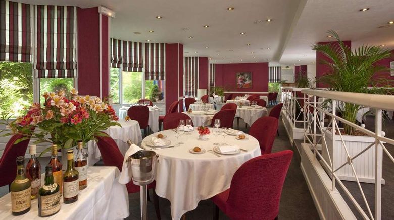 <b>Grand Hotel de Solesmes Restaurant</b>. Images powered by <a href="https://iceportal.shijigroup.com/" title="IcePortal" target="_blank">IcePortal</a>.