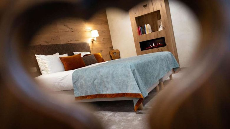 <b>Hotel Beaucour Room</b>. Images powered by <a href="https://iceportal.shijigroup.com/" title="IcePortal" target="_blank">IcePortal</a>.