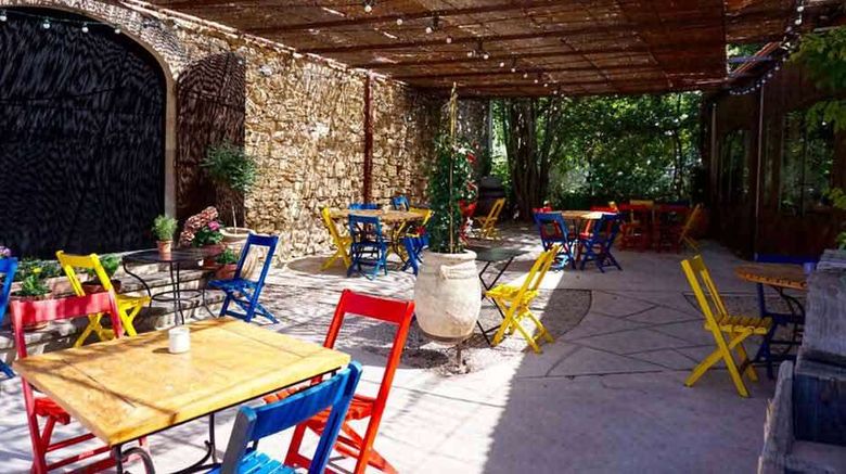 <b>Auberge La Feniere Restaurant</b>. Images powered by <a href="https://iceportal.shijigroup.com/" title="IcePortal" target="_blank">IcePortal</a>.