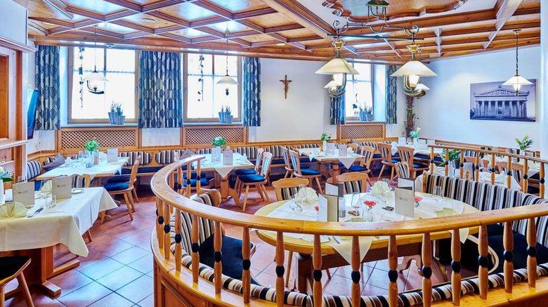 <b>Forsters Posthotel in Donaustauf Restaurant</b>. Images powered by <a href="https://iceportal.shijigroup.com/" title="IcePortal" target="_blank">IcePortal</a>.
