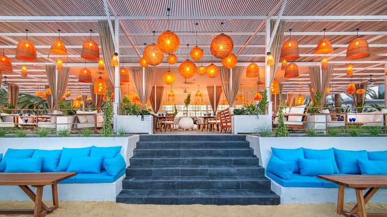 <b>Radisson Blu Hotel & Resort, Corniche Restaurant</b>. Images powered by <a href="https://iceportal.shijigroup.com/" title="IcePortal" target="_blank">IcePortal</a>.