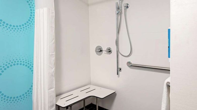 <b>TRU by Hilton Crossett Room</b>. Images powered by <a href="https://iceportal.shijigroup.com/" title="IcePortal" target="_blank">IcePortal</a>.