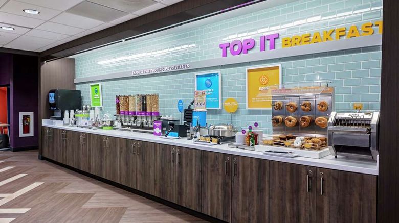 <b>TRU by Hilton Crossett Restaurant</b>. Images powered by <a href="https://iceportal.shijigroup.com/" title="IcePortal" target="_blank">IcePortal</a>.