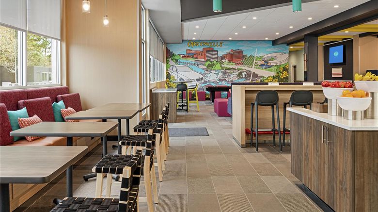 <b>Tru by Hilton Greenville Woodruff Road Restaurant</b>. Images powered by <a href="https://iceportal.shijigroup.com/" title="IcePortal" target="_blank">IcePortal</a>.