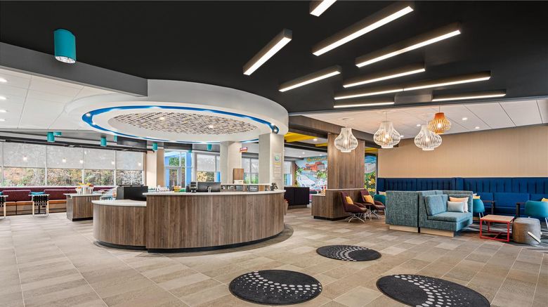 <b>Tru by Hilton Greenville Woodruff Road Lobby</b>. Images powered by <a href="https://iceportal.shijigroup.com/" title="IcePortal" target="_blank">IcePortal</a>.