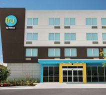 Tru by Hilton Sebring Exterior
