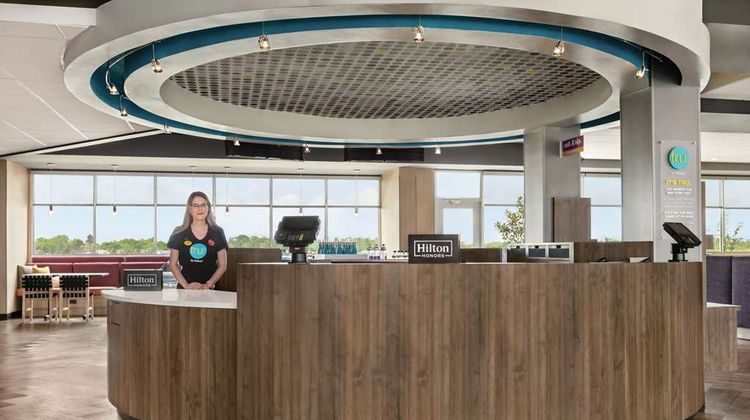 Tru by Hilton Sebring Lobby