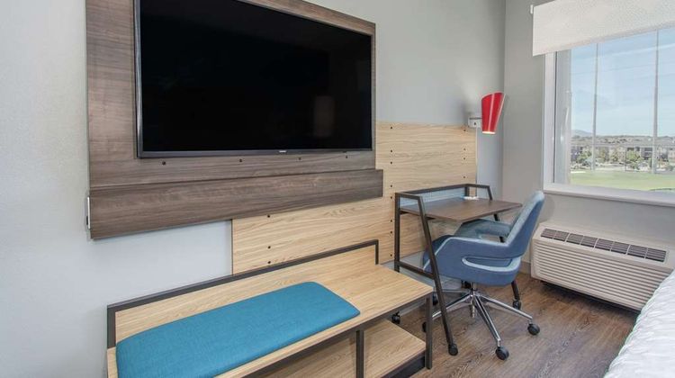 Tru by Hilton Salt Lake City Midvale Room