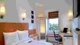 Hometel Chandigarh Room