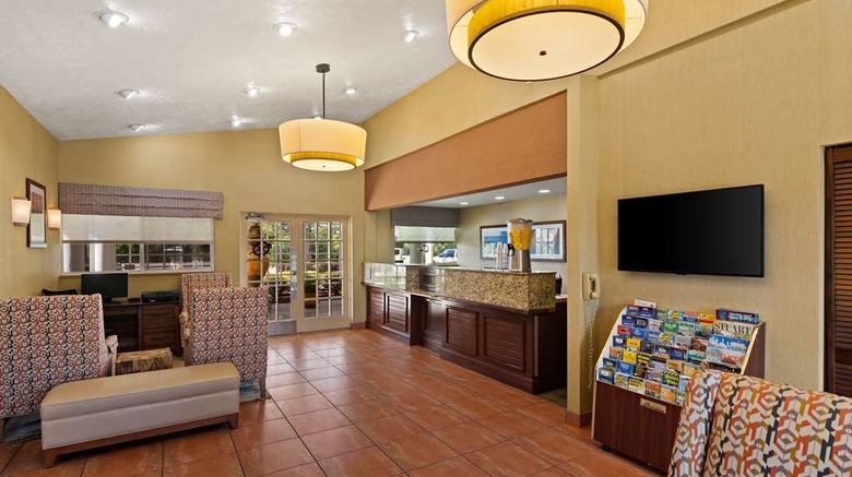 <b>Best Western Port St. Lucie Lobby</b>. Images powered by <a href="https://iceportal.shijigroup.com/" title="IcePortal" target="_blank">IcePortal</a>.
