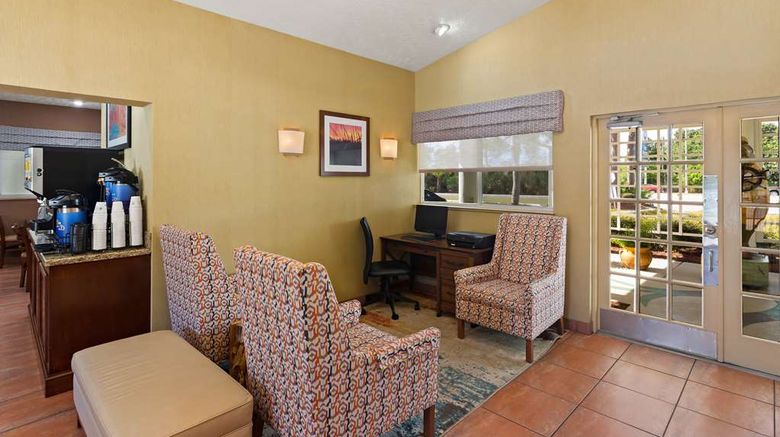 <b>Best Western Port St. Lucie Lobby</b>. Images powered by <a href="https://iceportal.shijigroup.com/" title="IcePortal" target="_blank">IcePortal</a>.