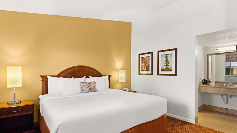 <b>Best Western Port St. Lucie Suite</b>. Images powered by <a href="https://iceportal.shijigroup.com/" title="IcePortal" target="_blank">IcePortal</a>.