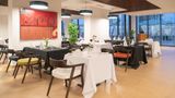 <b>Golden Tulip Royaume Restaurant</b>. Images powered by <a href="https://iceportal.shijigroup.com/" title="IcePortal" target="_blank">IcePortal</a>.