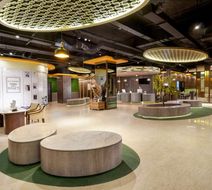 Golden Tulip Springhill Lampung Lobby