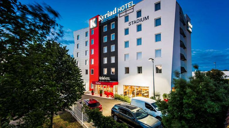 Kyraid Lyon Est Stadium Eurexpo Exterior. Images powered by <a href="https://iceportal.shijigroup.com" target="_blank" rel="noopener">Ice Portal</a>.