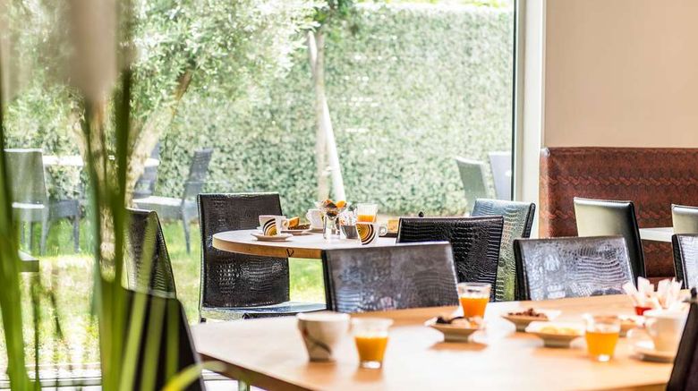 <b>Kyraid Lyon Est Stadium Eurexpo Restaurant</b>. Images powered by <a href="https://iceportal.shijigroup.com/" title="IcePortal" target="_blank">IcePortal</a>.