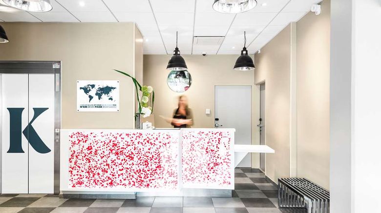 <b>Kyraid Lyon Est Stadium Eurexpo Lobby</b>. Images powered by <a href="https://iceportal.shijigroup.com/" title="IcePortal" target="_blank">IcePortal</a>.